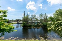 Building Photo - 717 Gardens Dr