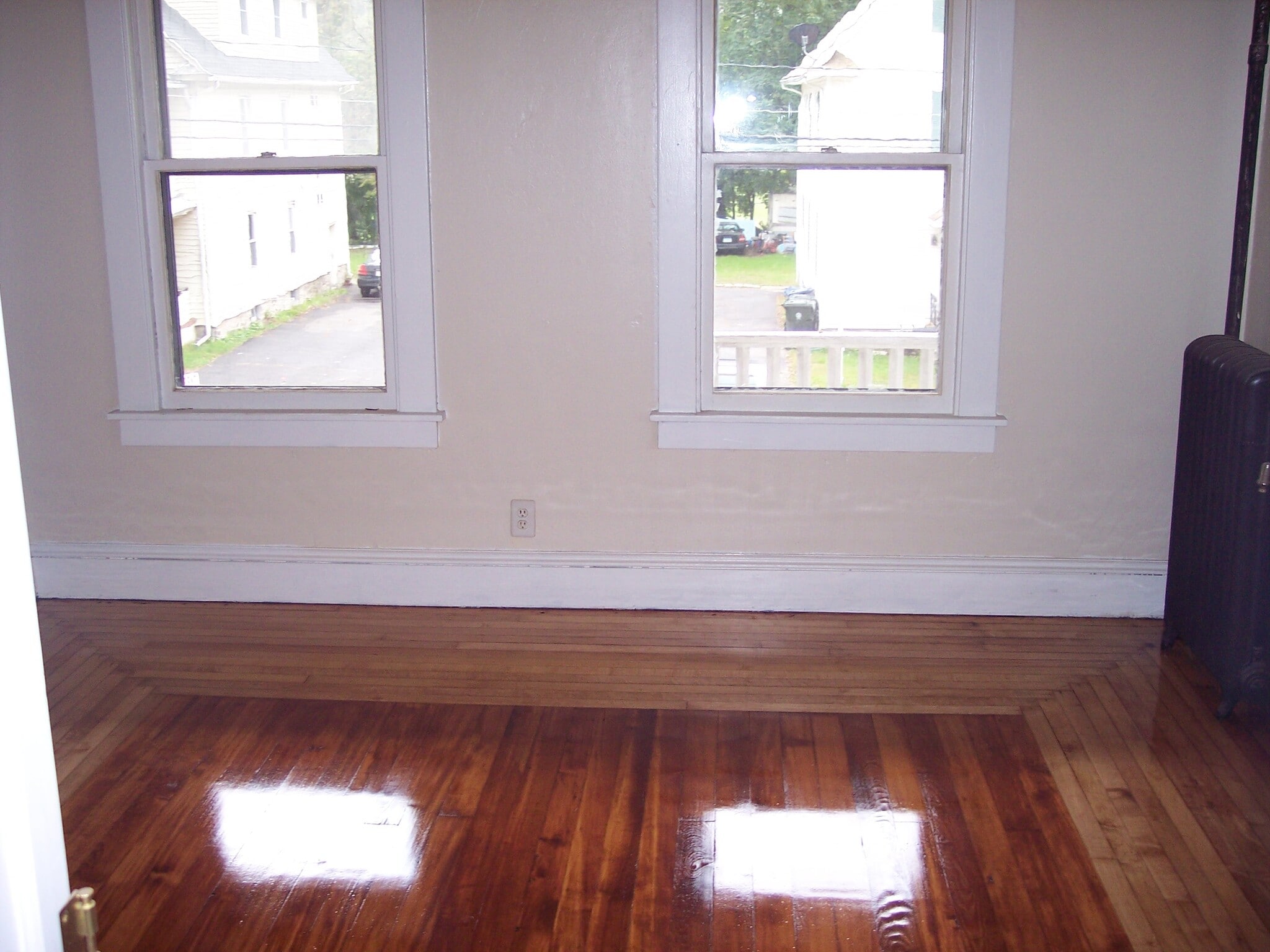 341 Unit 10 - 341 Valley St