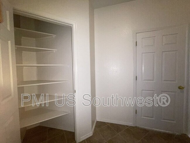 Building Photo - 2067 Jamie Rd