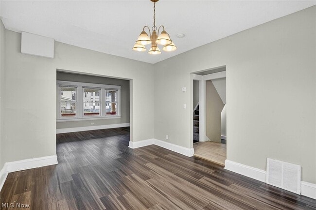 Building Photo - 12912 Maplerow Ave