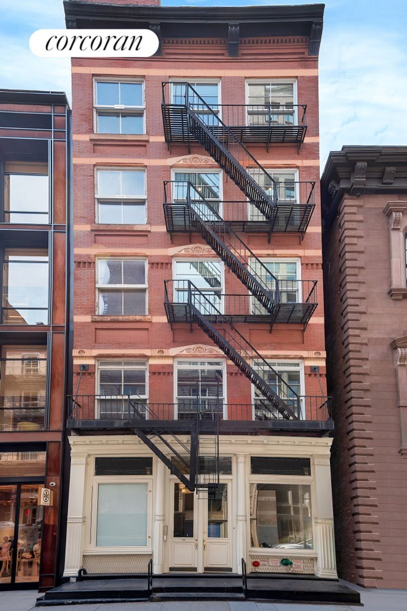 Building Photo - 153 Mercer St