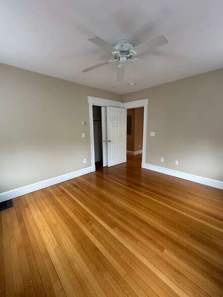 Building Photo - 14 Mishawum Rd