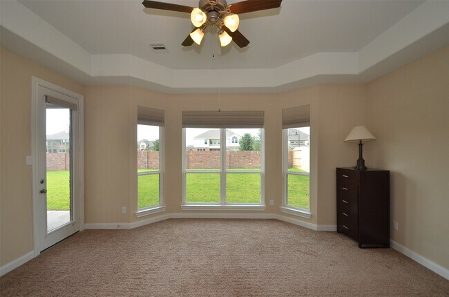 Building Photo - 27403 Canyon Reach Dr