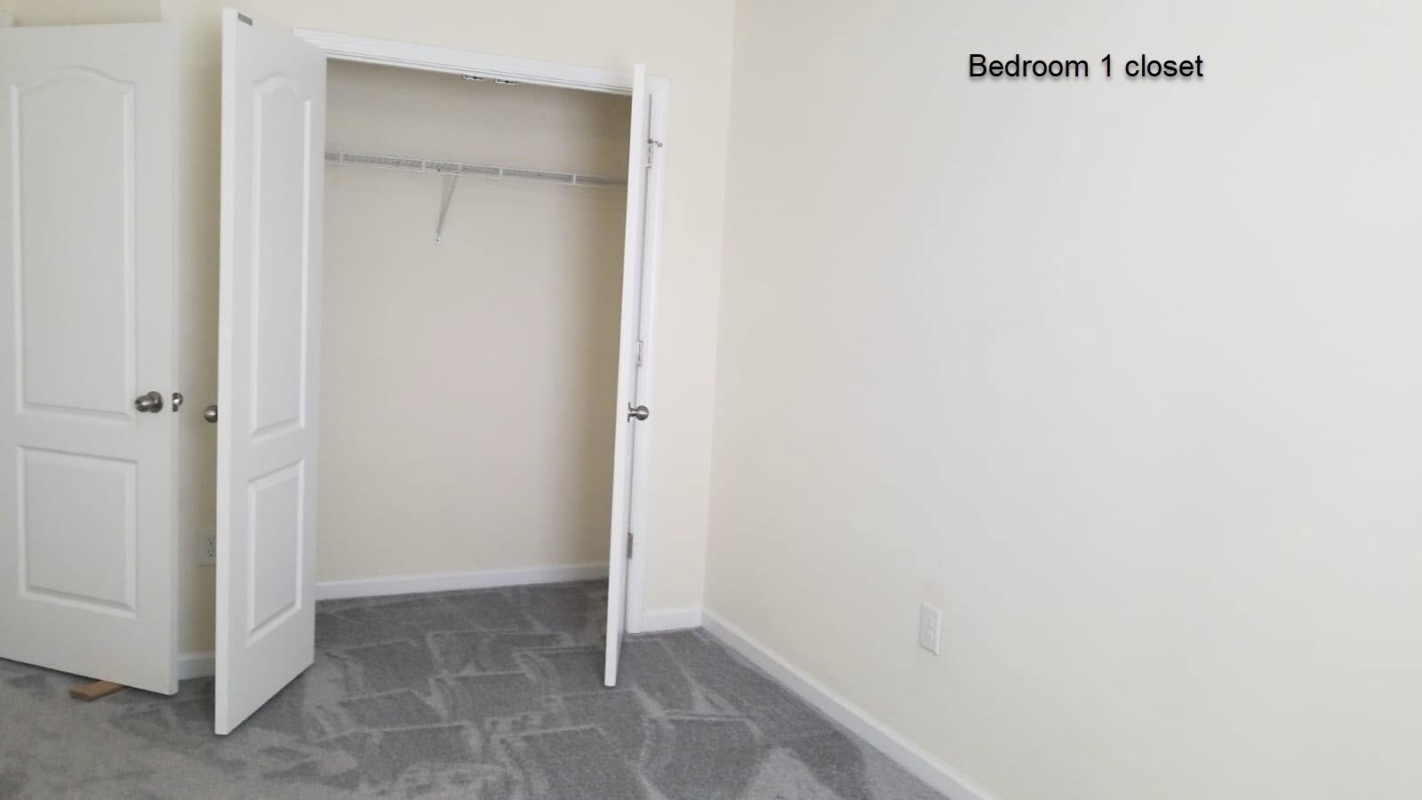 Bedroom 1 closet - 308 Windy Peak Loop