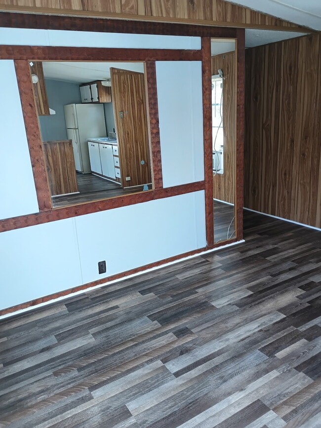 Building Photo - 99 Walnut Branch Dr