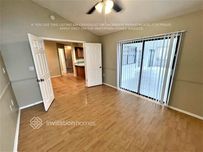 Building Photo - 7328 Bent Oak Dr