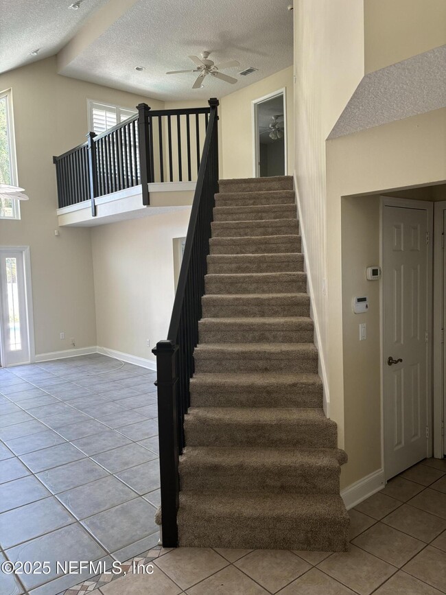 Building Photo - 1815 Kings Ct