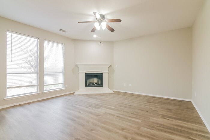 Building Photo - 1204 Juniper Ln