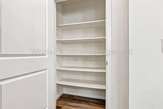 Building Photo - 871 E 98th Ave