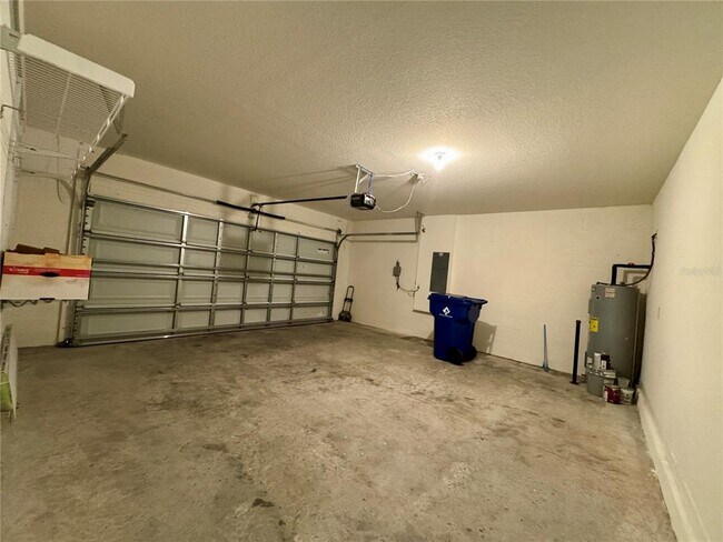 Building Photo - 33481 Apricot Tree Ct