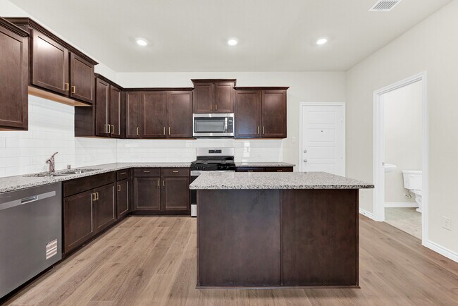 Building Photo - 1328 Kimzey St