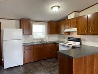 Building Photo - Three Bedroom Trailer Home in Rhodhiss Wit...
