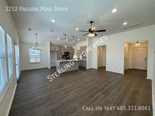 Building Photo - 3212 Pagoda Pead Dr