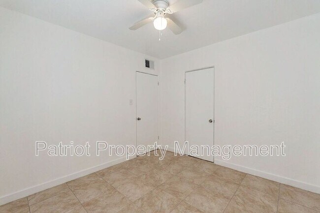 Building Photo - 928 W McDowell Rd