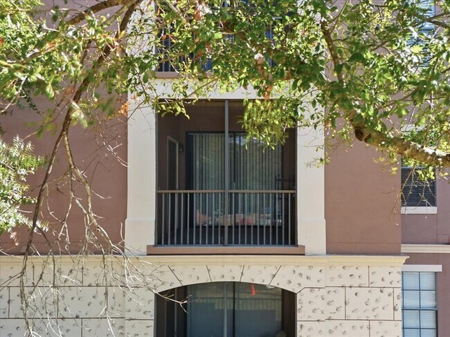 Building Photo - 6141 Metrowest Blvd