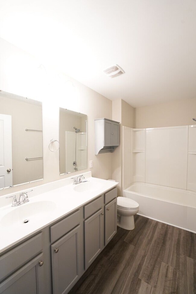 Building Photo - Coming Available!