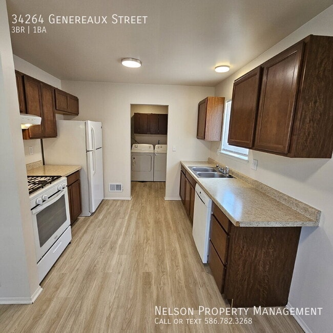 Building Photo - 34264 Genereaux St