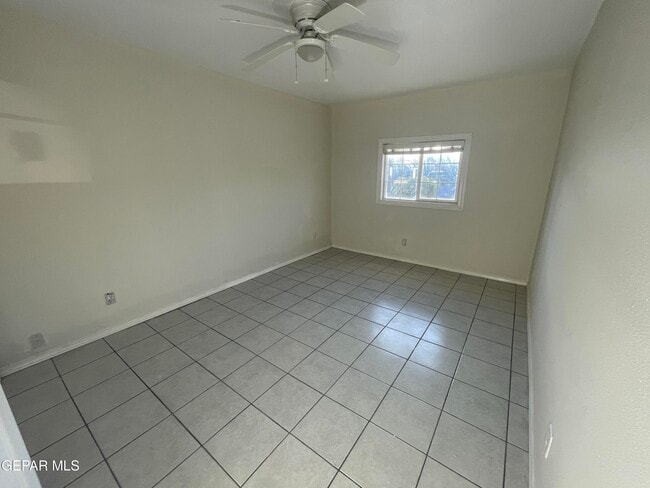 Building Photo - 1574 Rebecca Ann Dr