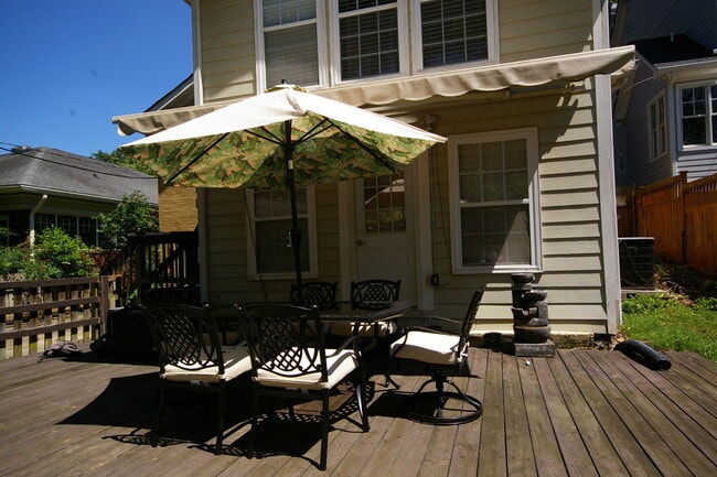 Building Photo - 865 Virginia Cir NE