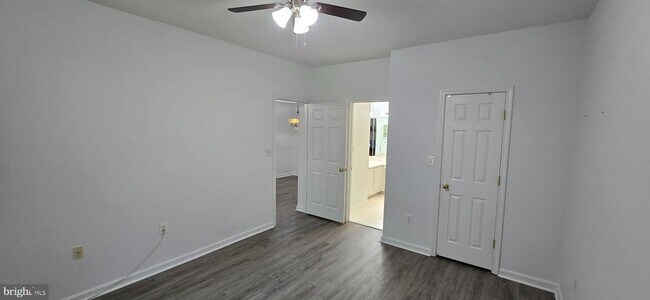 Building Photo - 20451 Chesapeake Square