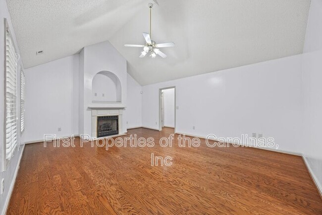 Building Photo - 740 Morningside Dr