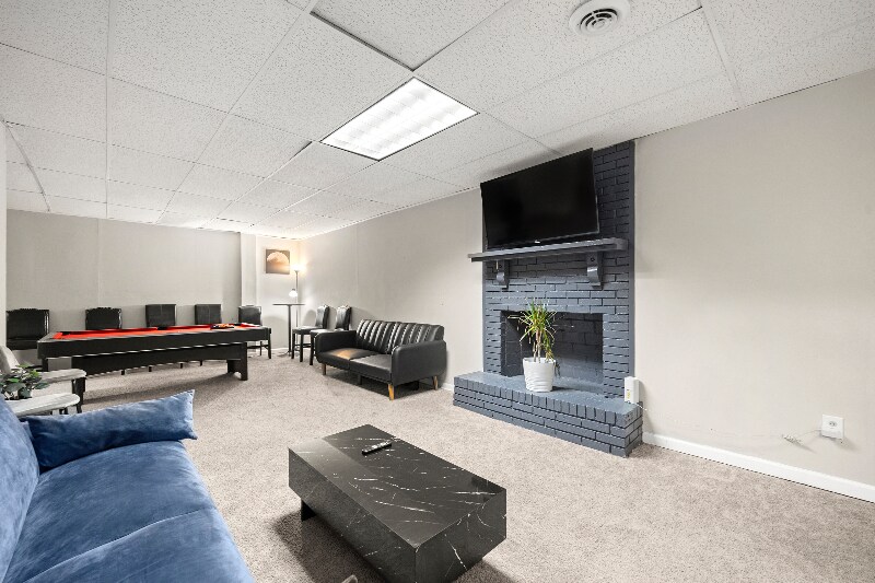 Building Photo - 5330 Warrington Pl