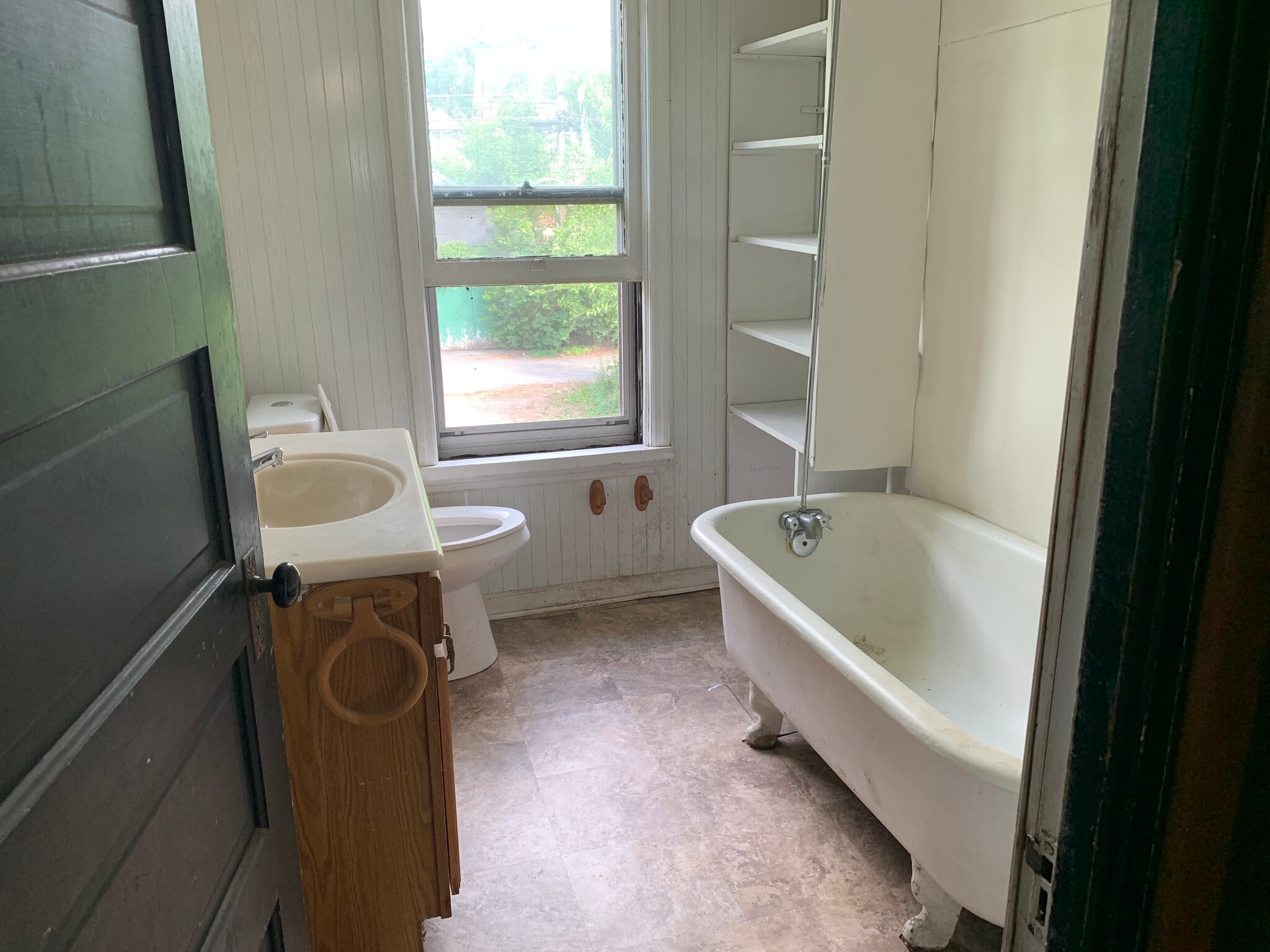 Building Photo - 422 Highland Ave