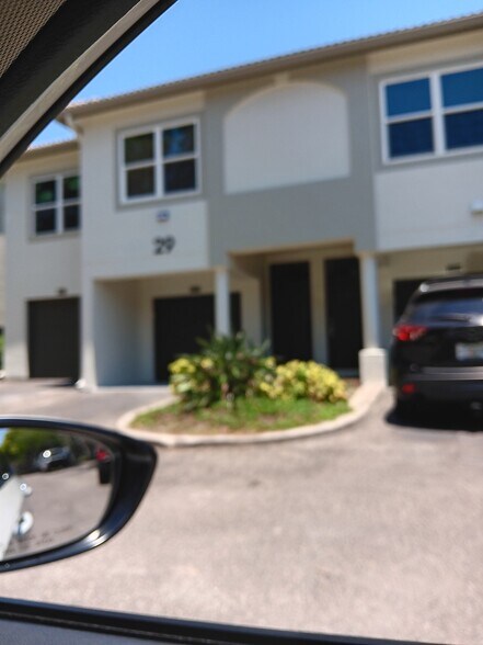 Building Photo - 1109 Normandy Trace Rd