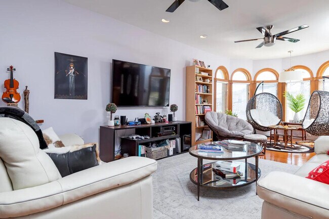 Building Photo - 152 Central Ave