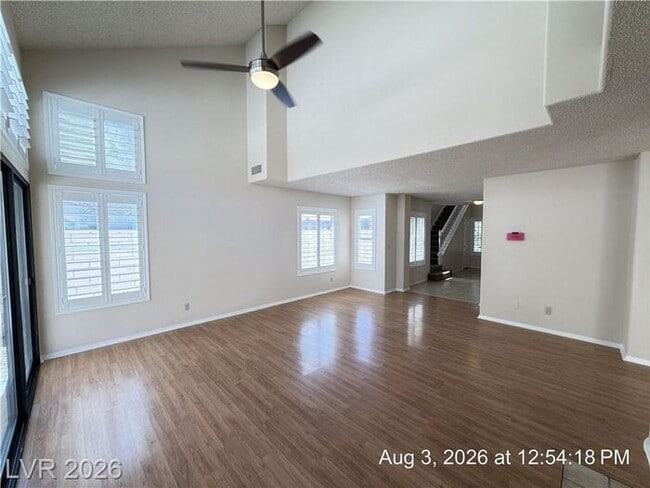 Building Photo - Beautiful Home with Private Balcony, Fireplace & Granite Kitchen