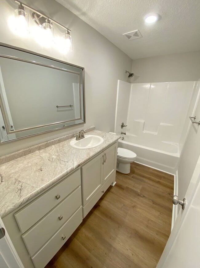 Building Photo - $500 Move-in Discount! Modern 4-Bedroom Home with Fenced Yard Near Moody AFB