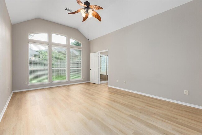 Building Photo - 13039 Golden Water Ct