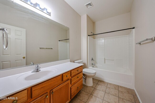 Building Photo - 8442 W Mary Ann Dr