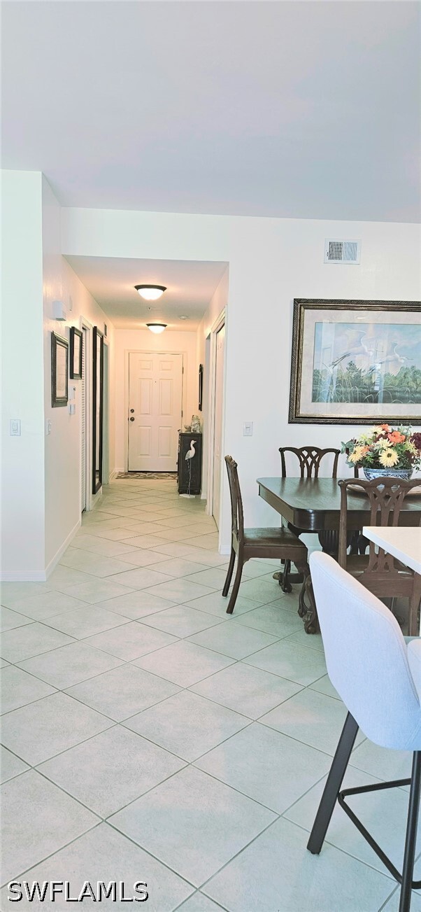 Building Photo - 16615 Lake Cir Dr