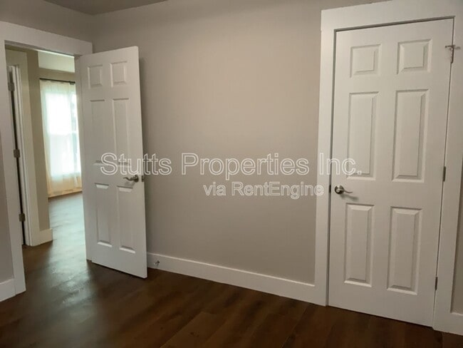 Building Photo - 625 Rivermont Rd