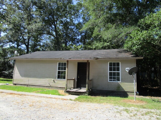 Building Photo - 102 Dylan Dr