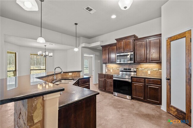 Building Photo - 103 Weeping Willow Ct