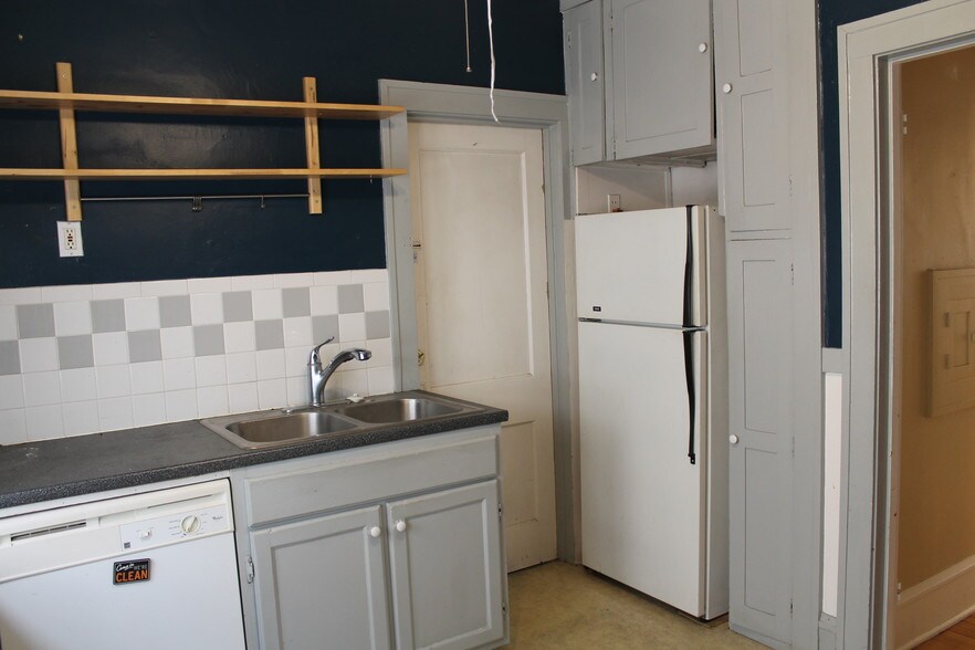 Building Photo - 3810 Lyndale Ave S