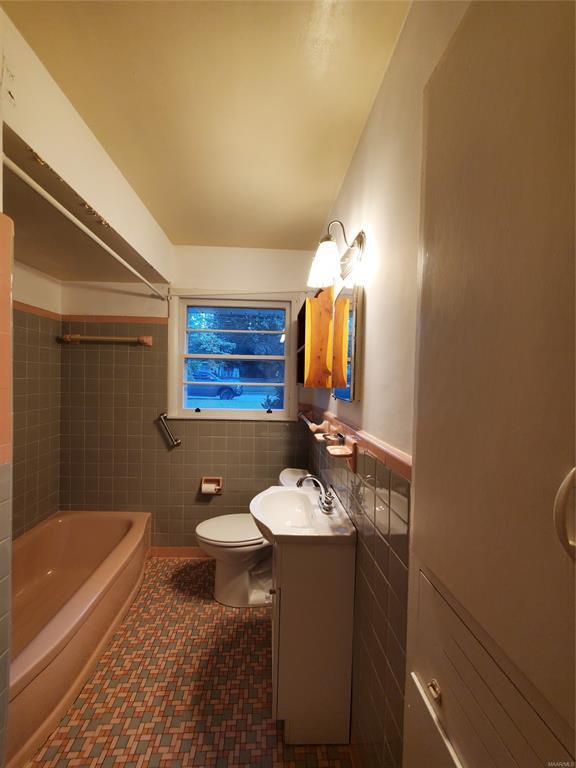 Building Photo - 179 W Rosemary Rd