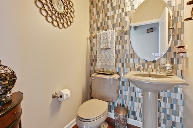 Building Photo - 2580 Bayswater Cir