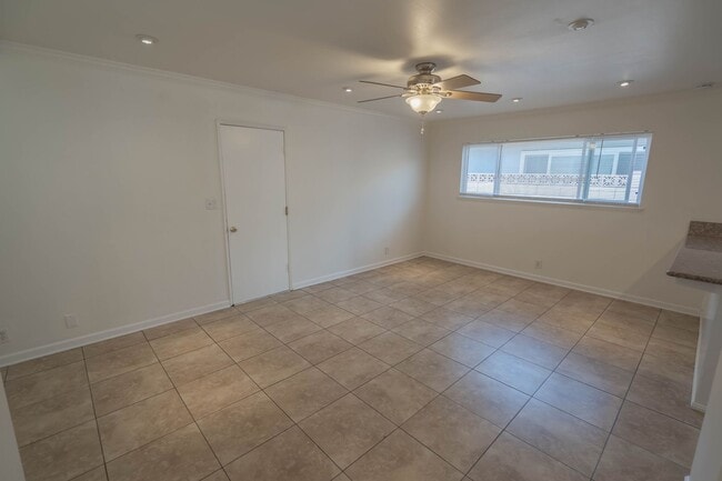 Building Photo - Single Story 3 Bedroom Home for Rent in Ca...