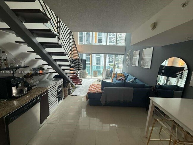 Building Photo - 41 SE 5th St