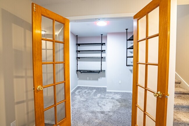 Building Photo - 4115 S Tenfel Ln
