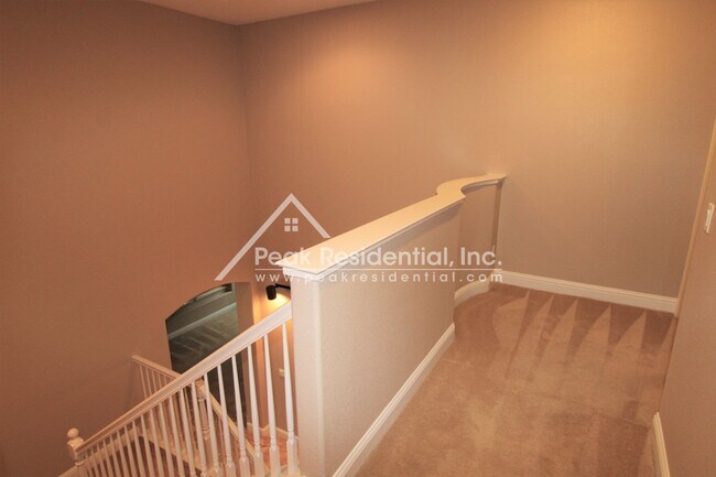 Building Photo - Wonderful 4bd/2.5ba Elk Grove Home with 3 ...