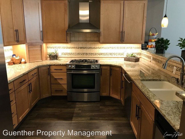 Building Photo - 4 br, 3 bath House - 809 W Main Ave  # 206
