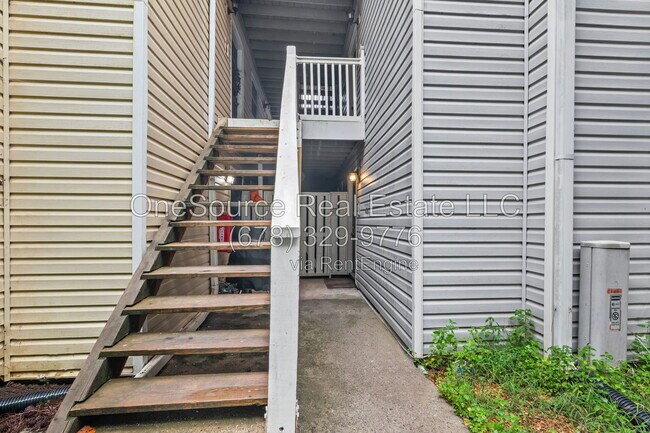 Building Photo - 1806 Augusta Dr
