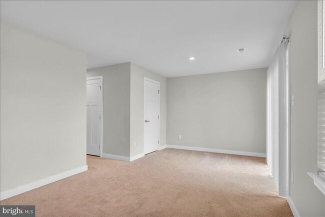 Building Photo - 83 Kohlmyer Dr