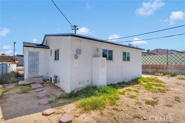 Building Photo - 520 Adele Dr