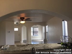 Building Photo - 5014 Royal Stable