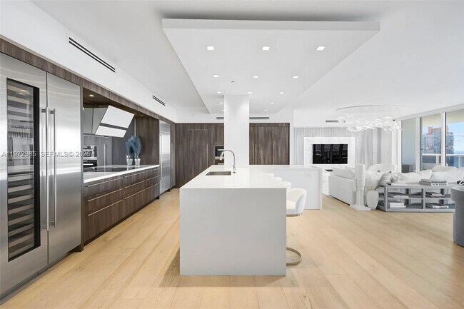 Building Photo - 400 Alton Rd